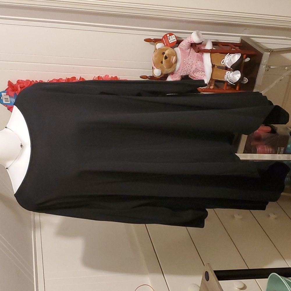 Scoop Neck Shark bite Tunic Roman's 3X